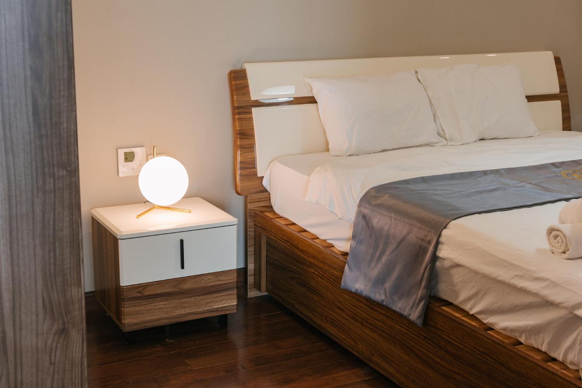 Hi-Home Suites - Hanoi Downtown Aqua Central Екстер'єр фото